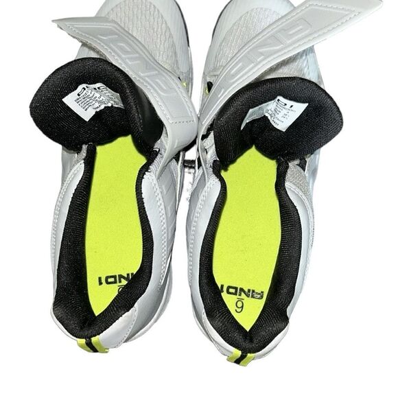 And1 Boys Gray Hightop Sneakers(Size 6) - Picture 7 of 7